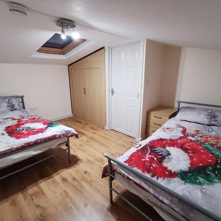 Palaz 1 - 2 Bedroom Garden Flat Edmonton Luaran gambar