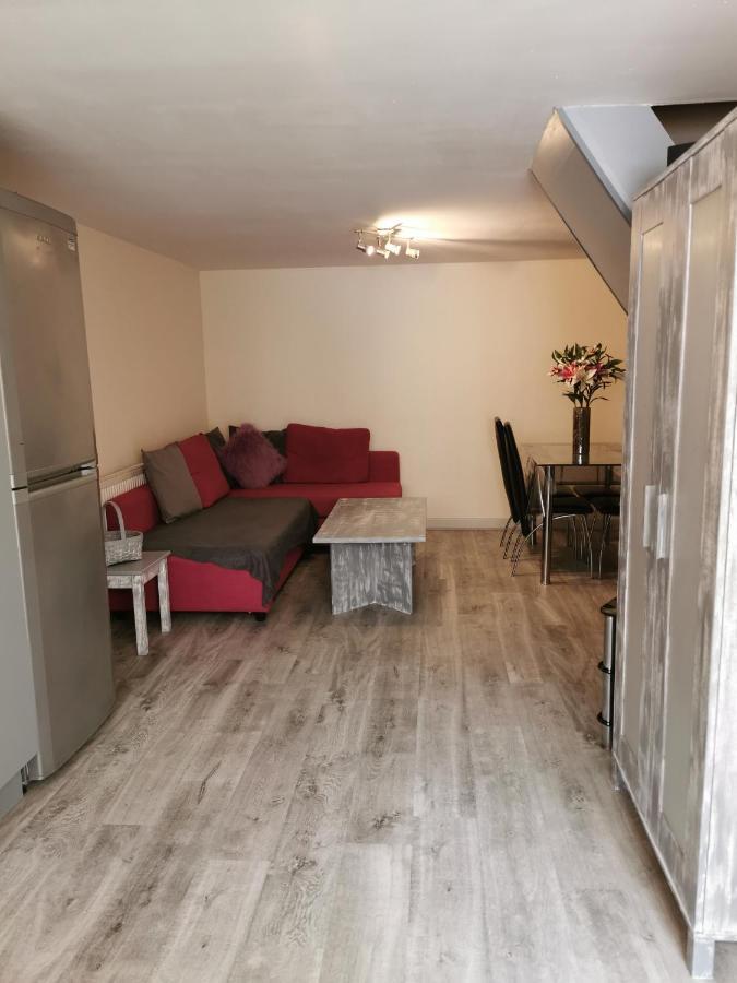 Palaz 1 - 2 Bedroom Garden Flat Edmonton Luaran gambar