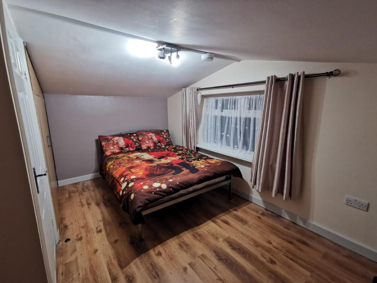 Palaz 1 - 2 Bedroom Garden Flat Edmonton Luaran gambar