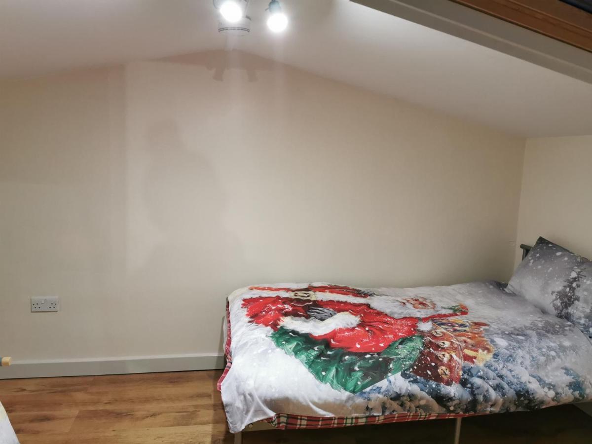 Palaz 1 - 2 Bedroom Garden Flat Edmonton Luaran gambar