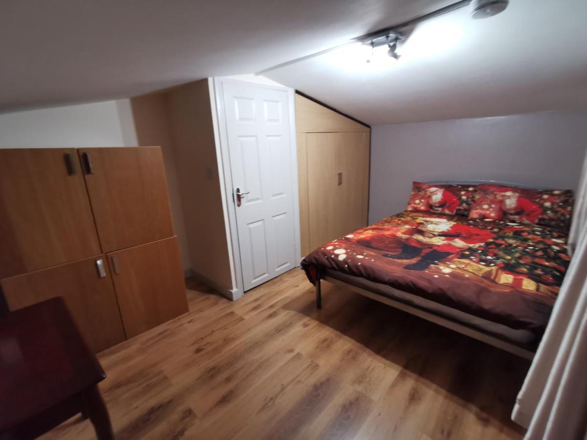 Palaz 1 - 2 Bedroom Garden Flat Edmonton Luaran gambar